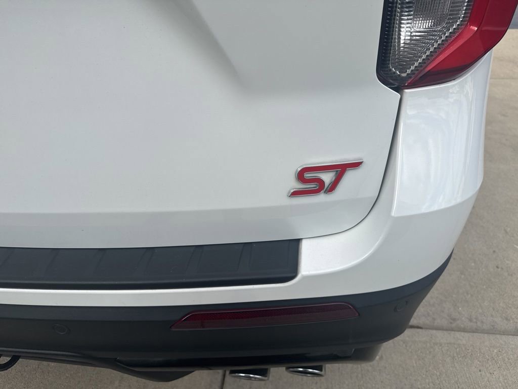 Certified 2024 Ford Explorer ST w/ Equipment Group 401A image 32