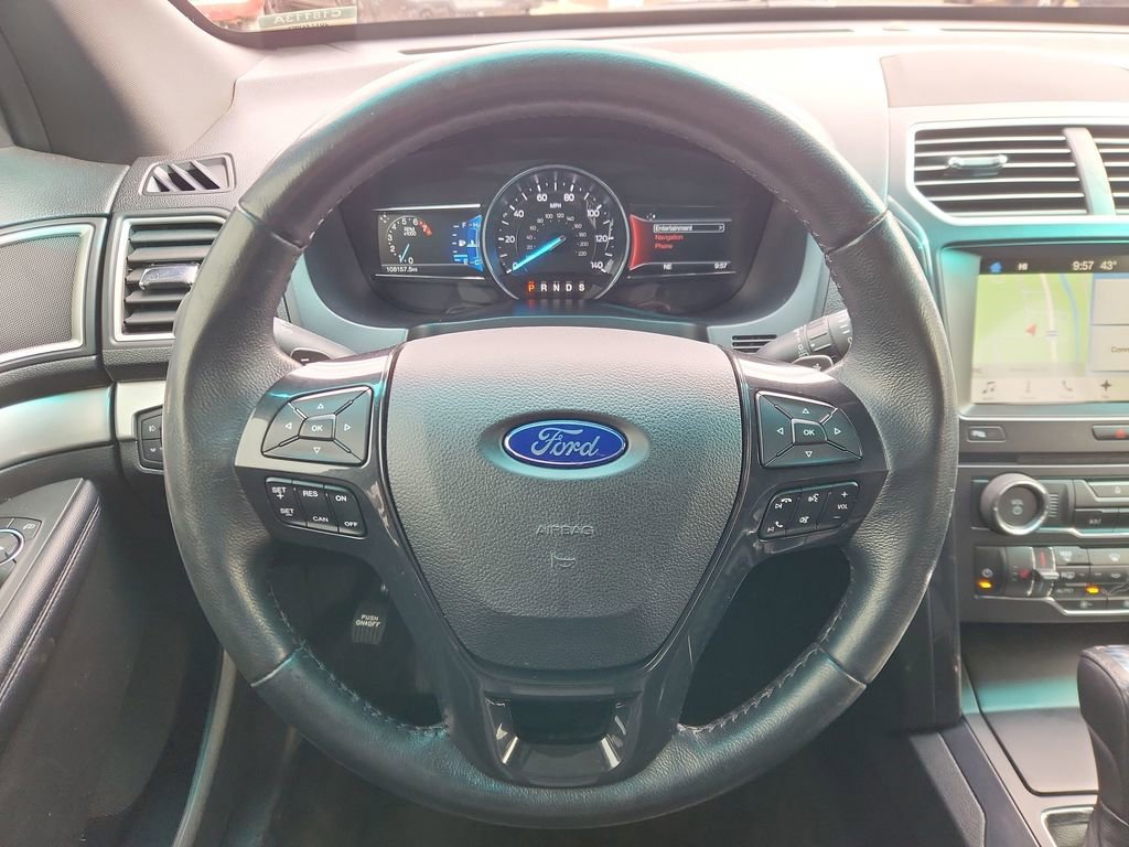 Used 2017 Ford Explorer XLT w/ Equipment Group 202A image 15