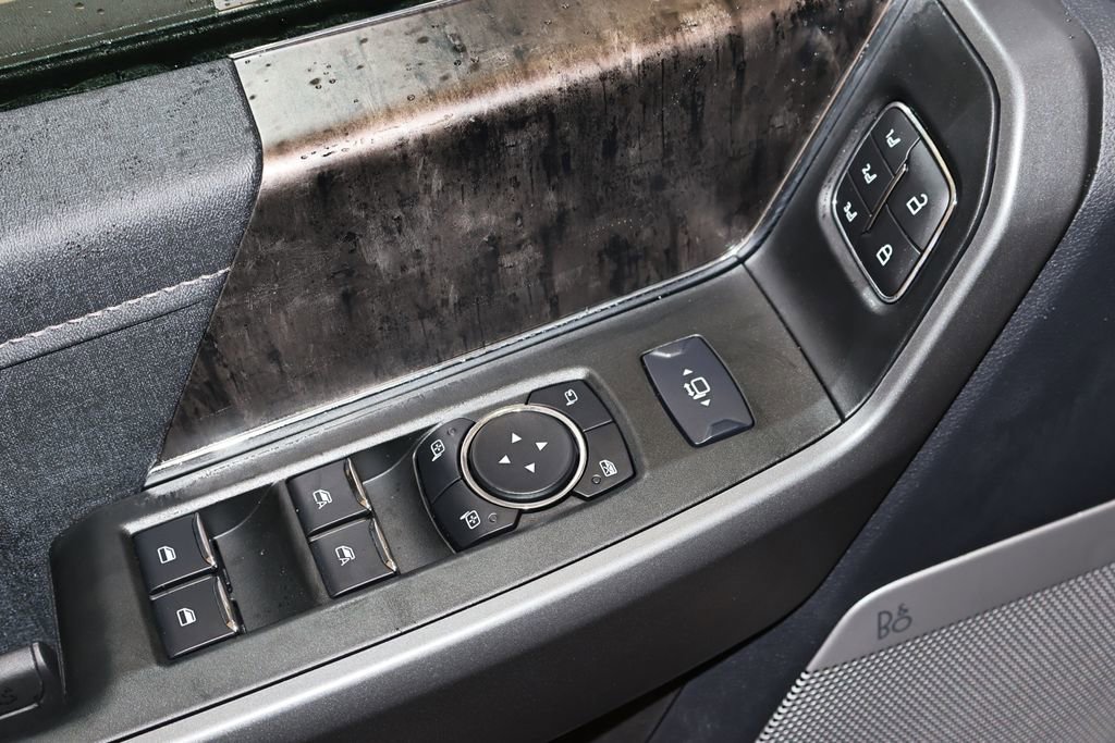 New 2025 Ford F250 Lariat w/ Lariat Ultimate Package image 11