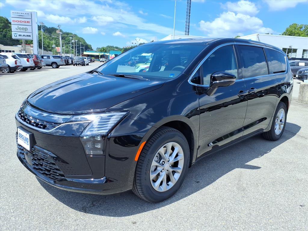 New 2027 Chrysler Pacifica Select AWD/4WD image 8
