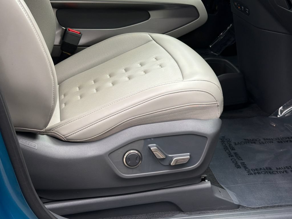 Certified 2024 Kia EV9 Wind AWD/4WD image 16
