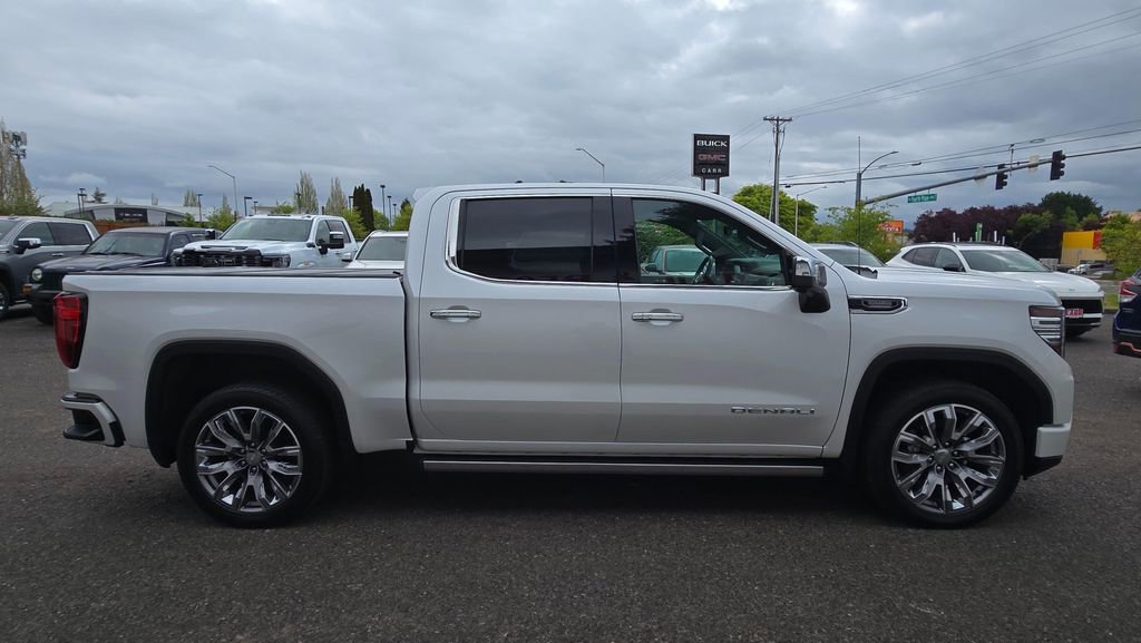 Used 2024 GMC Sierra 1500 Denali w/ Denali Reserve Package AWD/4WD image 2