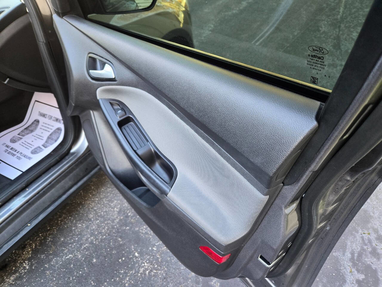 Used 2014 Ford Focus SE image 25