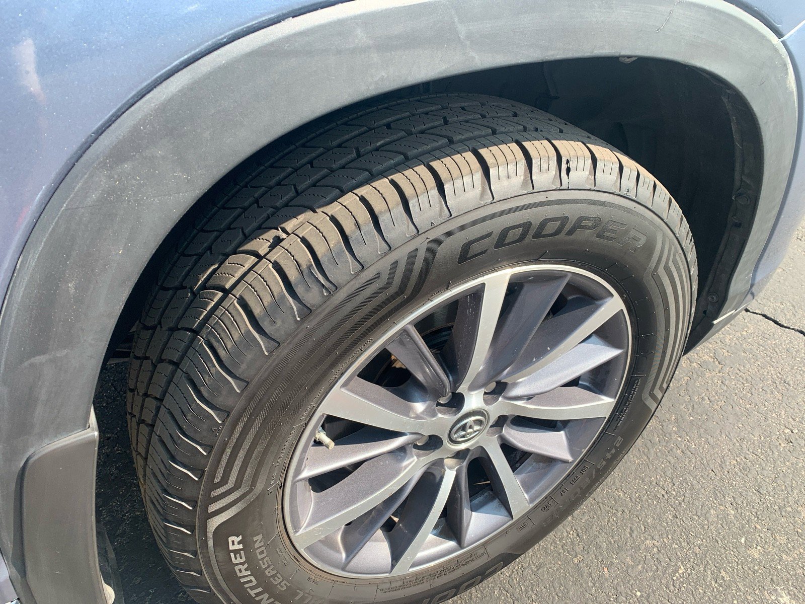 Used 2017 Toyota Highlander XLE image 6