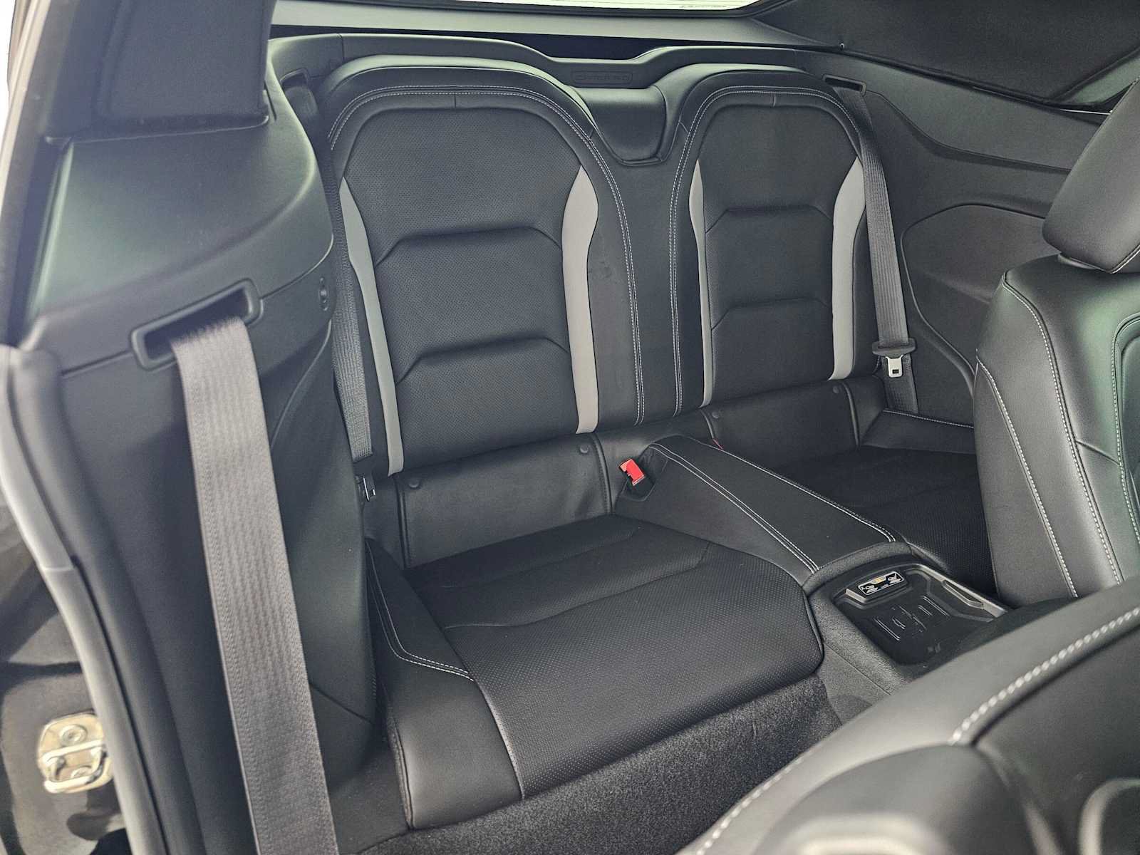 Used 2022 Chevrolet Camaro SS RWD image 12
