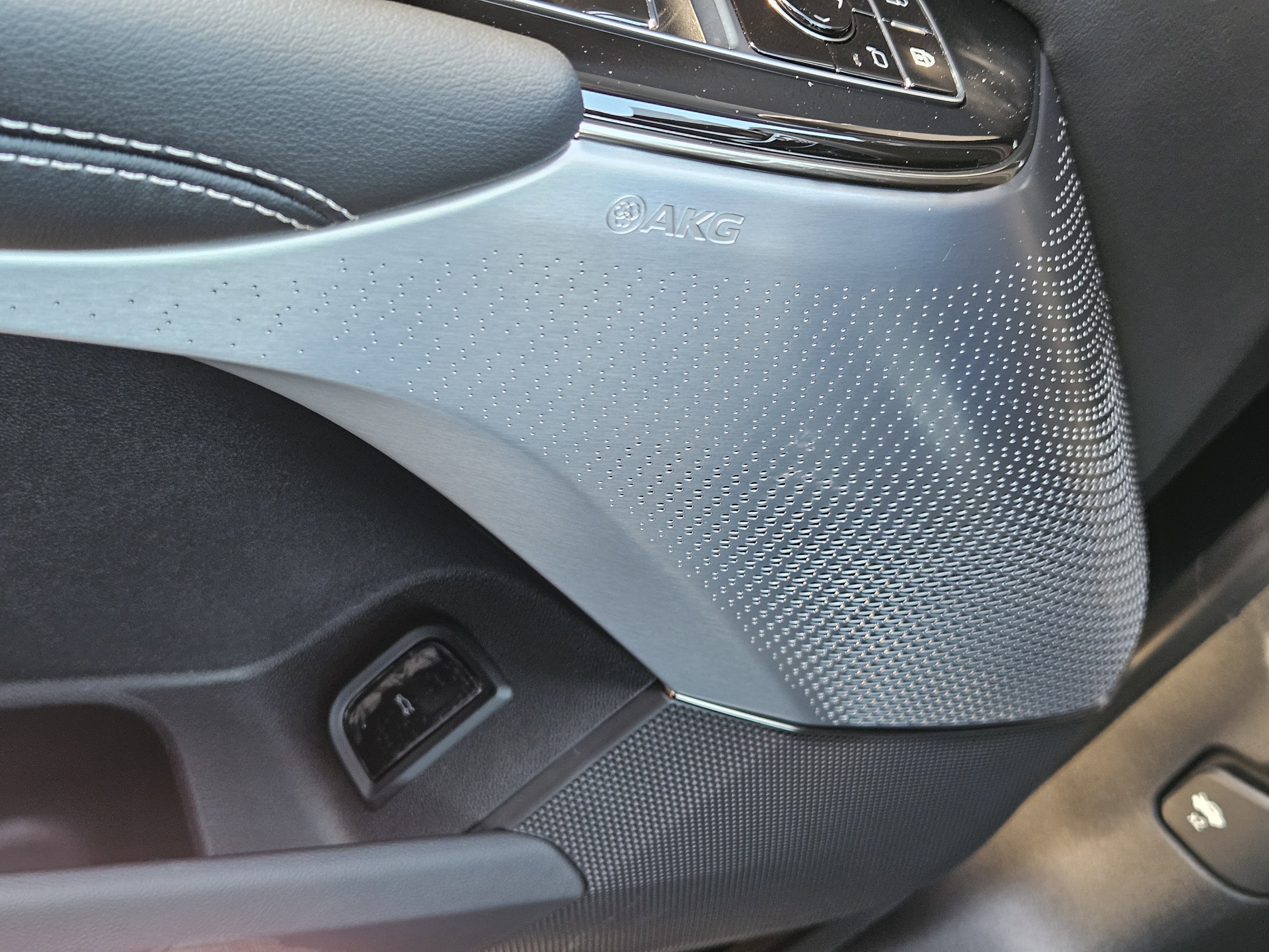 New 2026 Cadillac Lyriq V image 22