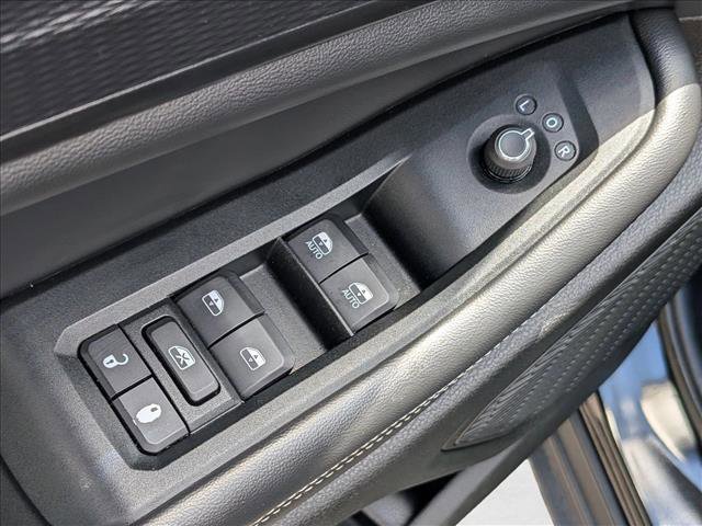 Used 2024 Jeep Grand Cherokee Altitude AWD/4WD image 11