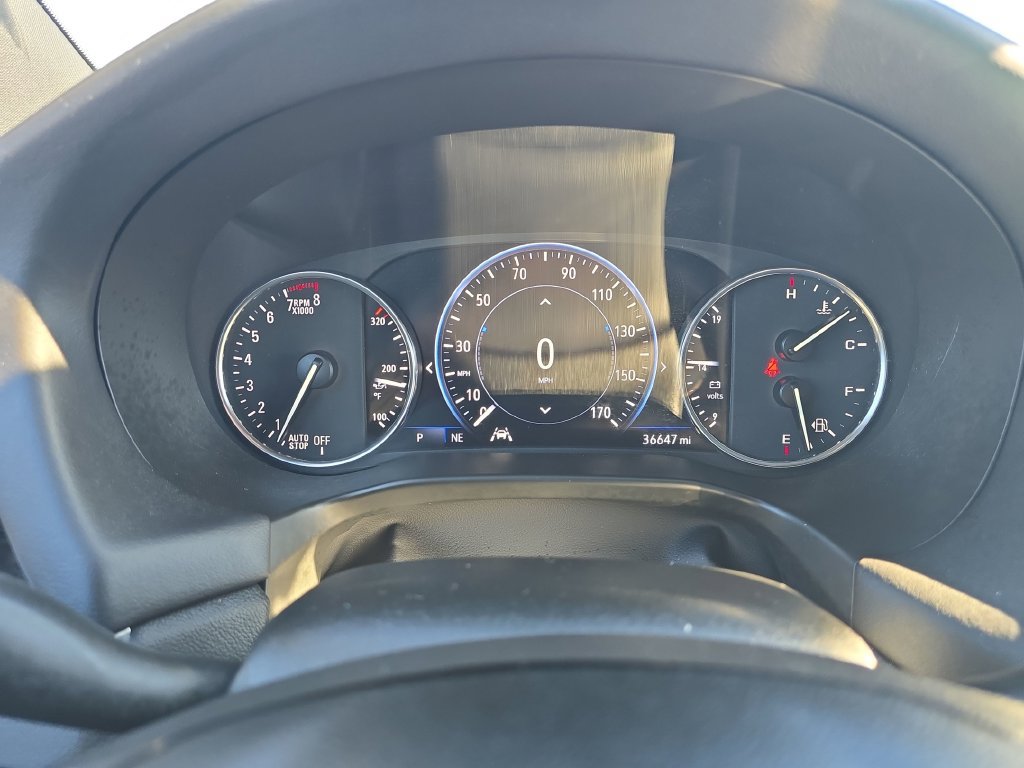 Used 2023 Buick Enclave Avenir AWD/4WD image 32