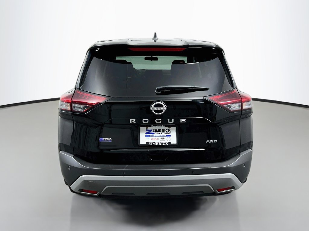 Used 2023 Nissan Rogue S AWD/4WD image 6