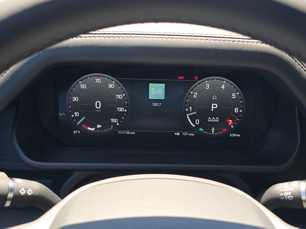 New 2026 Land Rover Defender 110 X-Dynamic SE AWD/4WD image 24