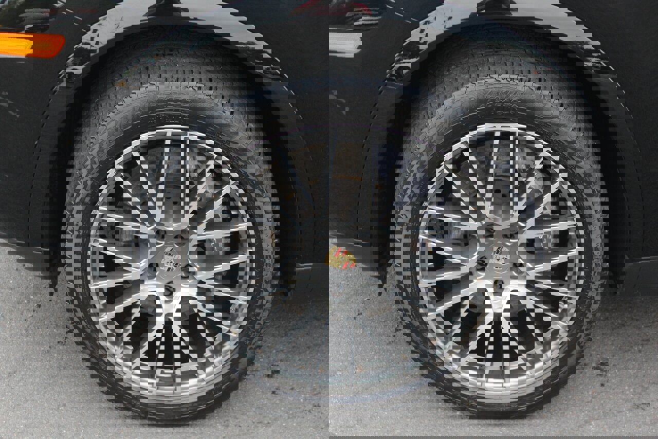 Used 2022 Porsche Cayenne Platinum Edition AWD/4WD image 30