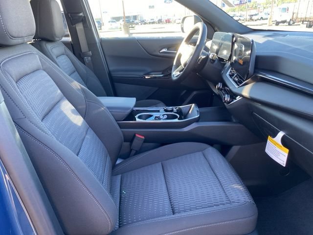 New 2026 Chevrolet Equinox LT w/ Safety and Technology Package AWD/4WD image 23