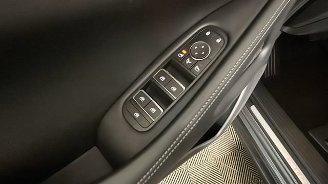 Used 2025 INFINITI QX60 Pure AWD/4WD image 11