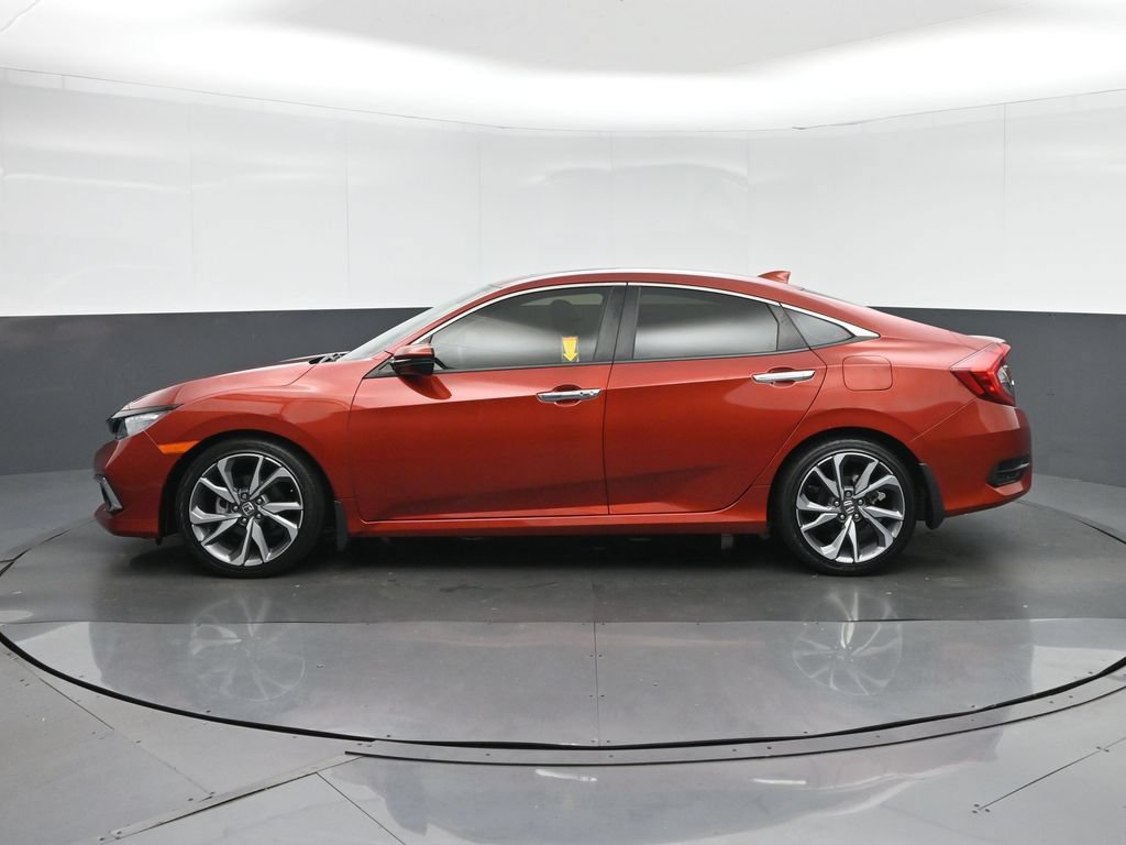 Used 2019 Honda Civic Touring image 4