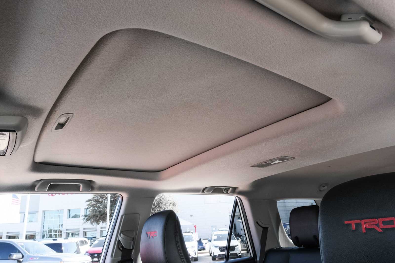 Used 2020 Toyota 4Runner Venture w/ Moonroof Package AWD/4WD image 31