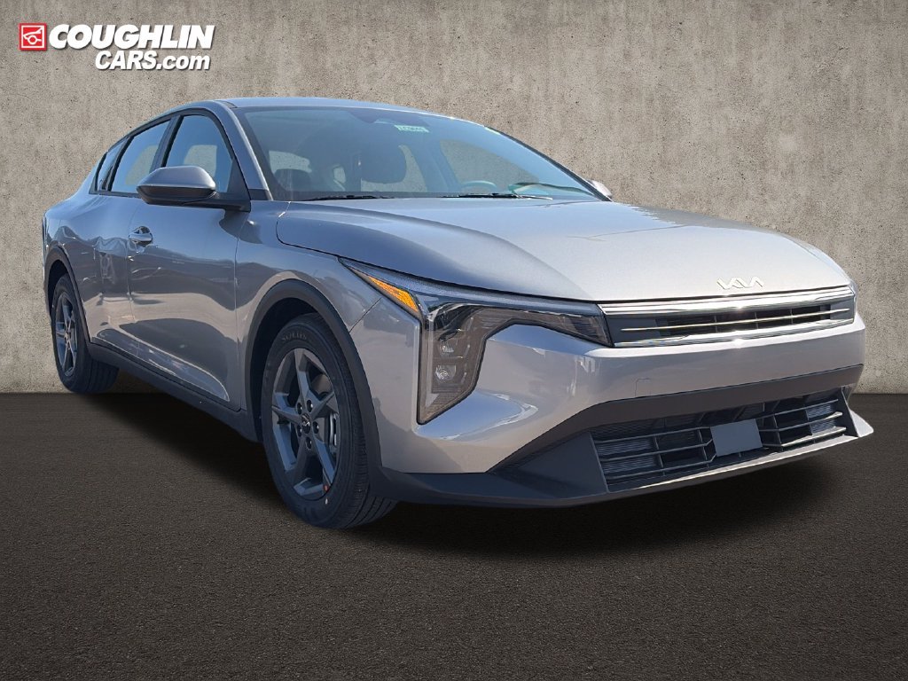New 2026 Kia K4 FWD 360° Tour