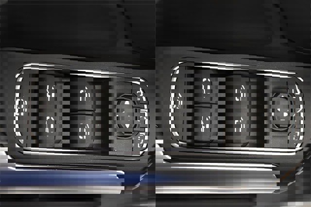 New 2025 Mercedes-Benz GLA 250 4MATIC image 16