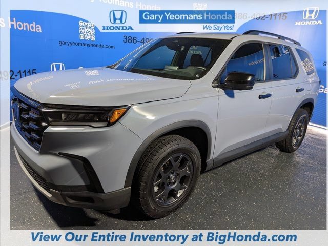 Certified 2025 Honda Pilot TrailSport image 11