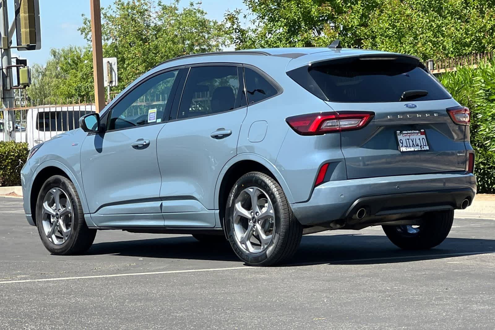 Certified 2023 Ford Escape ST-Line Select w/ Tech Pack #2 AWD/4WD image 7