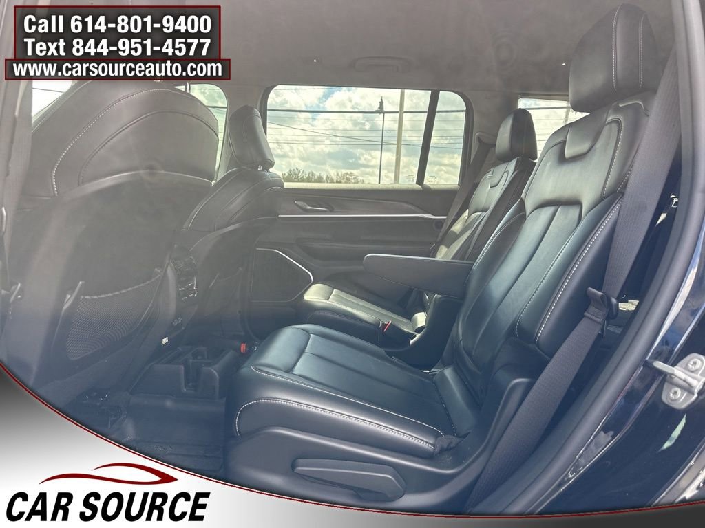 Used 2022 Jeep Grand Cherokee L Limited w/ Black Appearance Package image 11