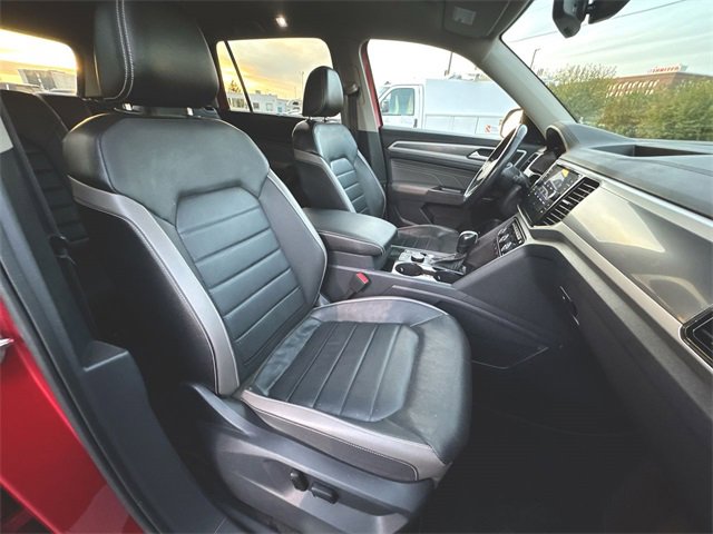 Used 2022 Volkswagen Atlas SEL Premium image 29