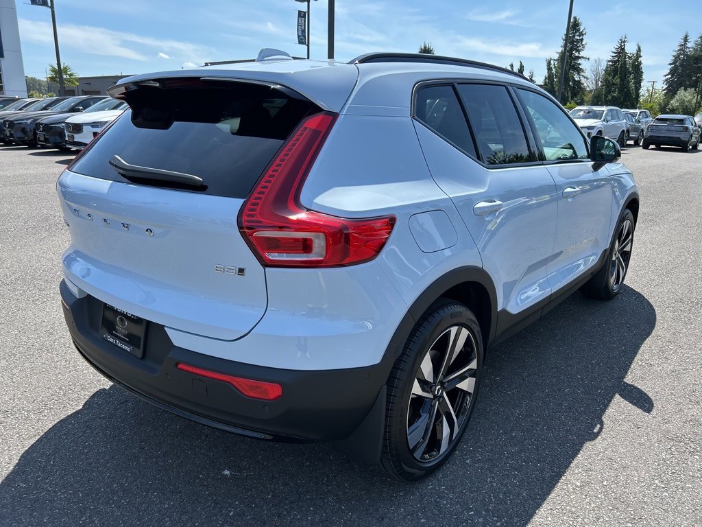 New 2026 Volvo XC40 B5 Ultra w/ Protection Package Premier image 2