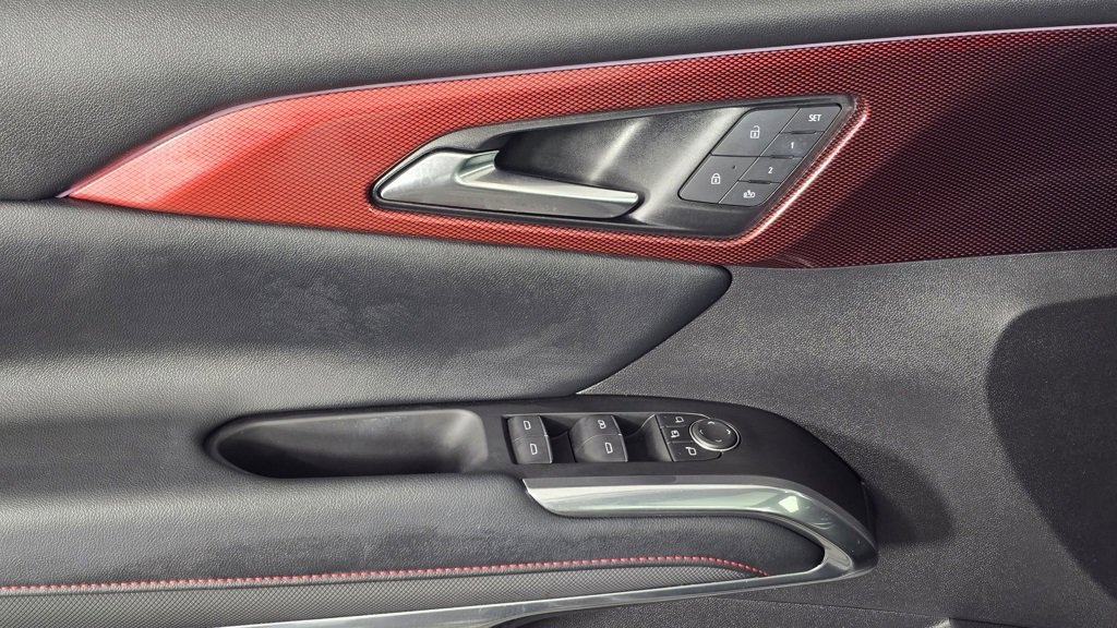 Used 2024 Chevrolet Traverse RS w/ LPO, Floor Liner Package image 21