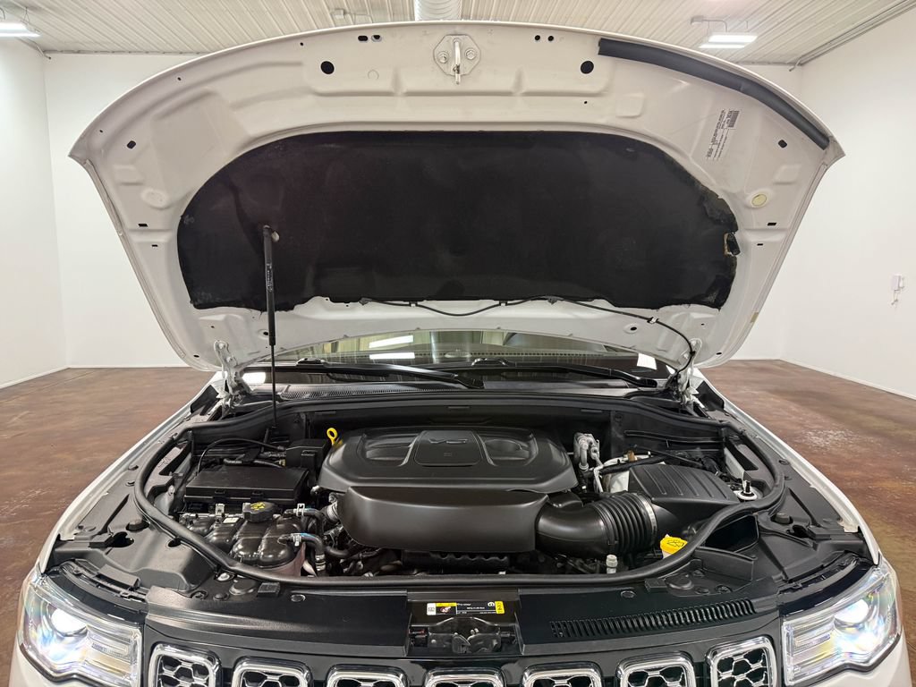Used 2021 Jeep Grand Cherokee Overland w/ Protech Group AWD/4WD image 19