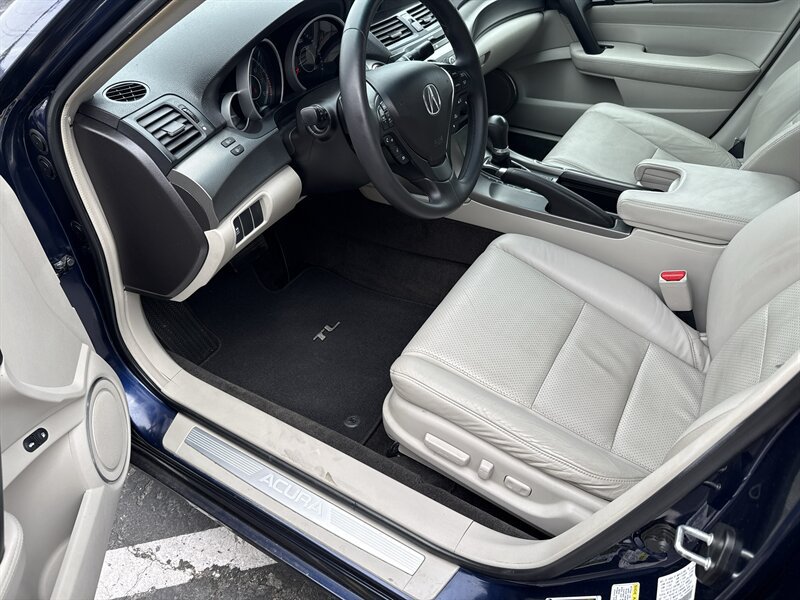 Used 2014 Acura TL w/ Technology Package FWD image 17