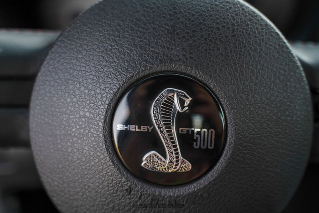 Used 2007 Ford Mustang Shelby GT500 RWD image 38