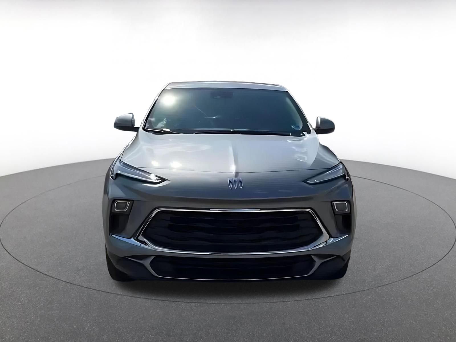 Used 2025 Buick Encore GX Preferred AWD/4WD image 4