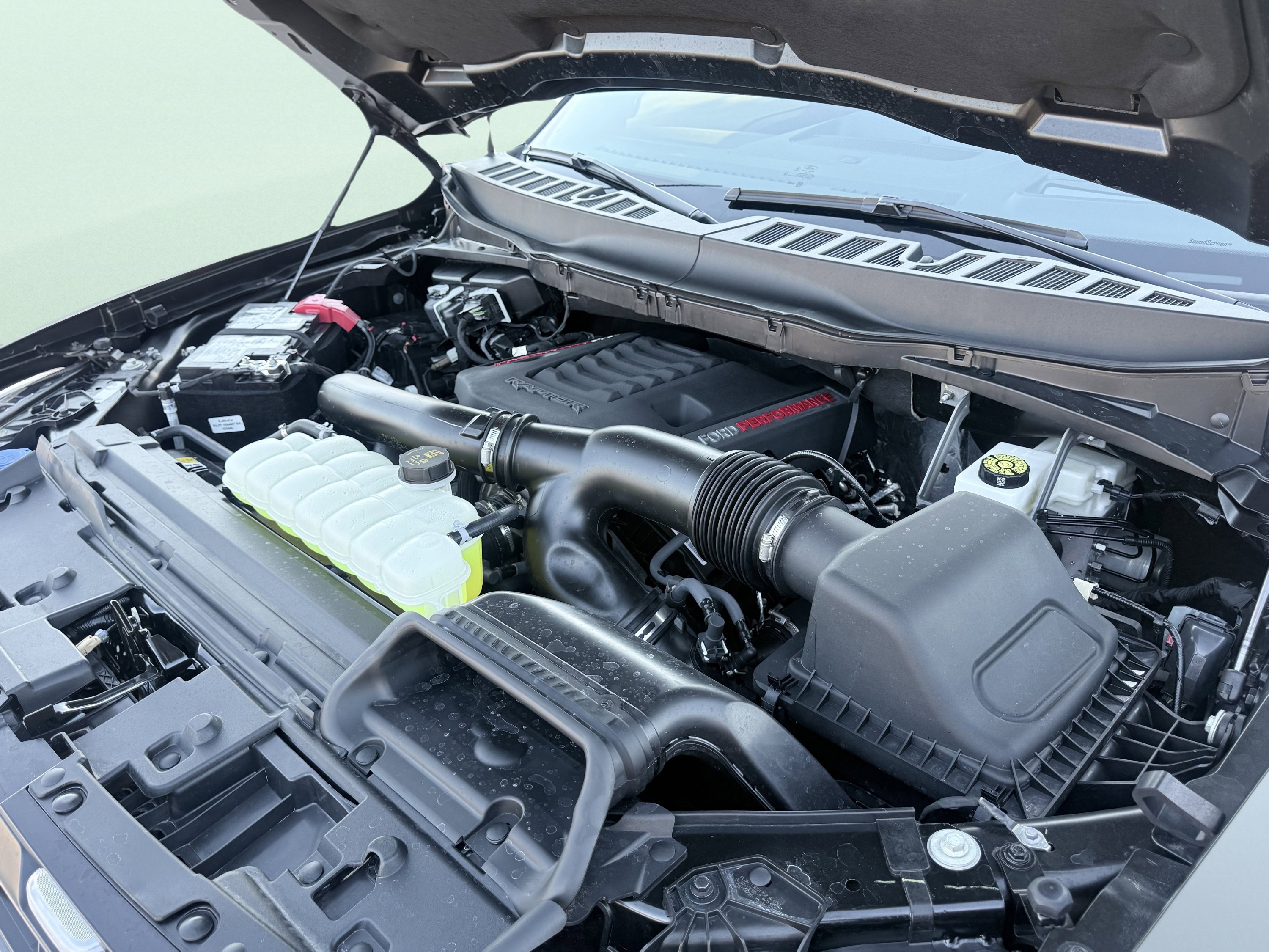 Used 2025 Ford F150 Raptor AWD/4WD image 27
