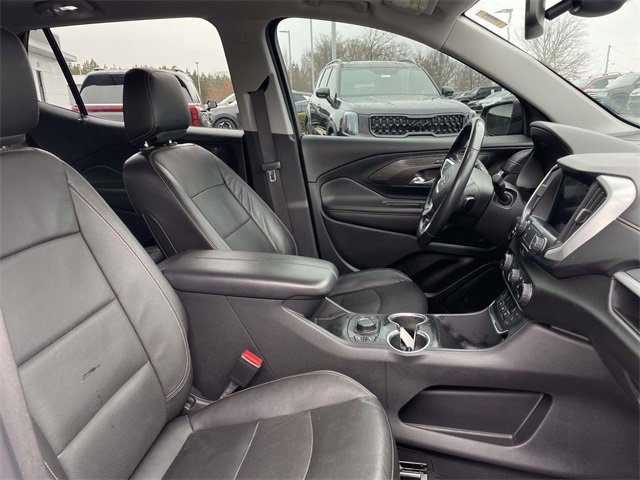 Used 2021 GMC Terrain SLT w/ Elevation Edition image 19