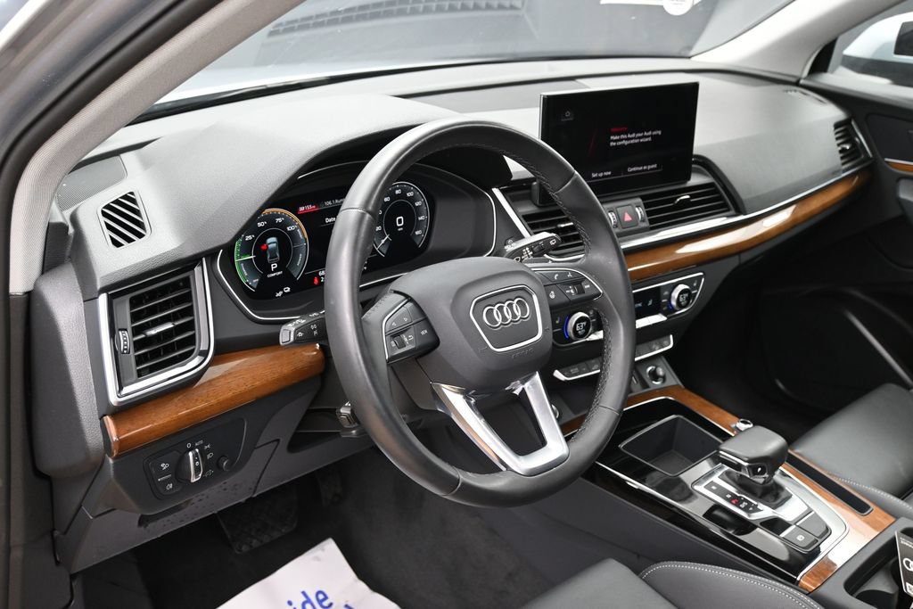 Used 2024 Audi Q5 e Premium w/ Convenience Package AWD/4WD image 18