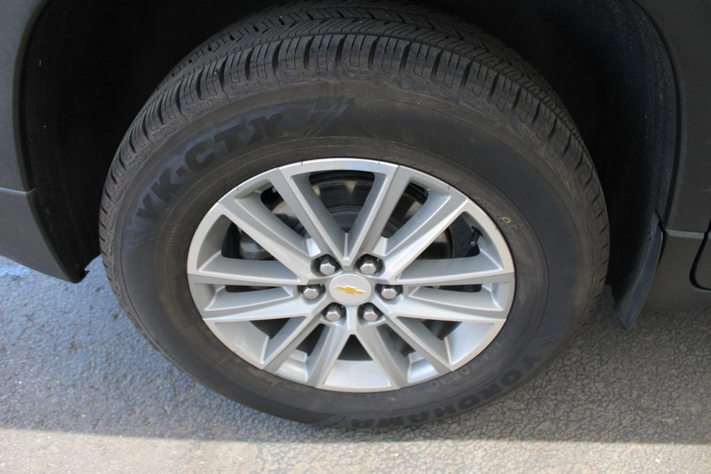 Used 2022 Chevrolet Traverse LT w/ LPO, Floor Liner Package image 65