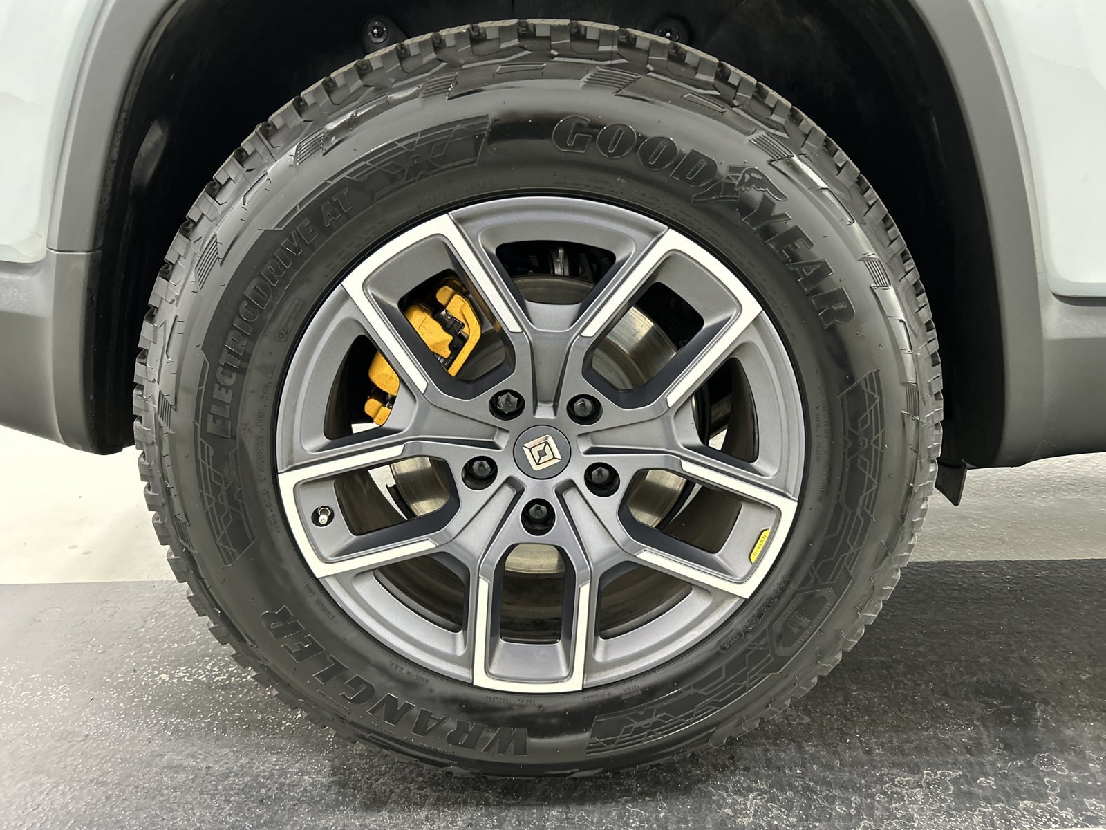 Used 2023 Rivian R1S Adventure Quad AWD/4WD image 12