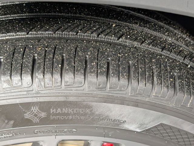 Used 2025 Ford Explorer ST-Line w/ ST-Line Street Pack image 9