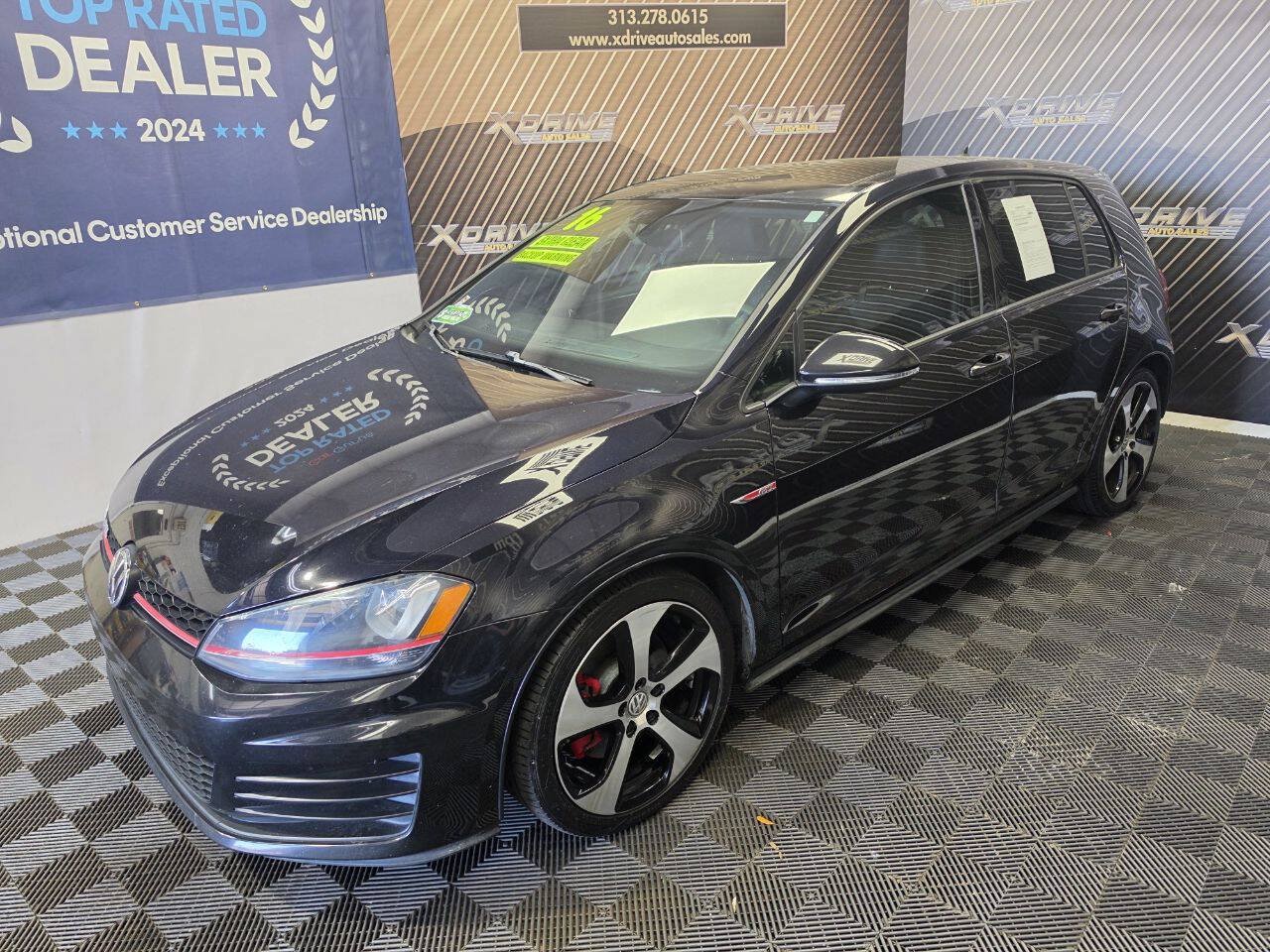 Used 2016 Volkswagen GTI SE FWD image 2