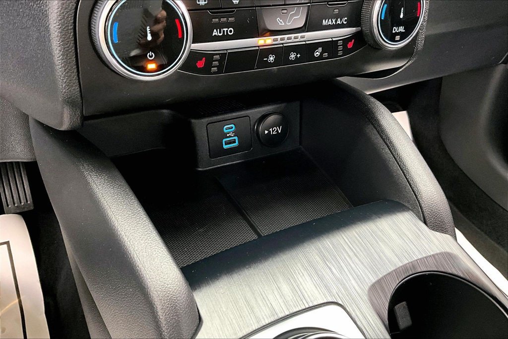 Certified 2023 Ford Escape Active AWD/4WD image 32