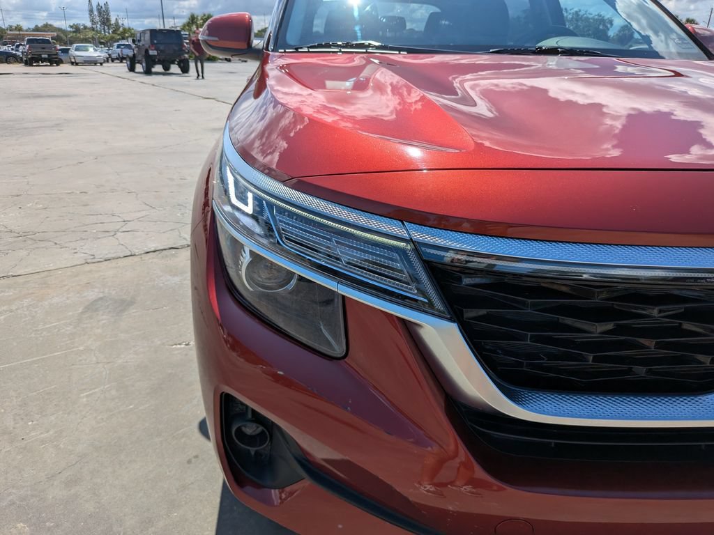 Certified 2023 Kia Seltos S FWD image 10
