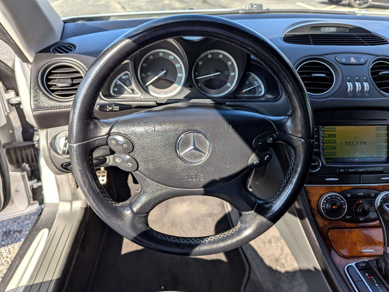 Used 2005 Mercedes-Benz SL 500 image 16
