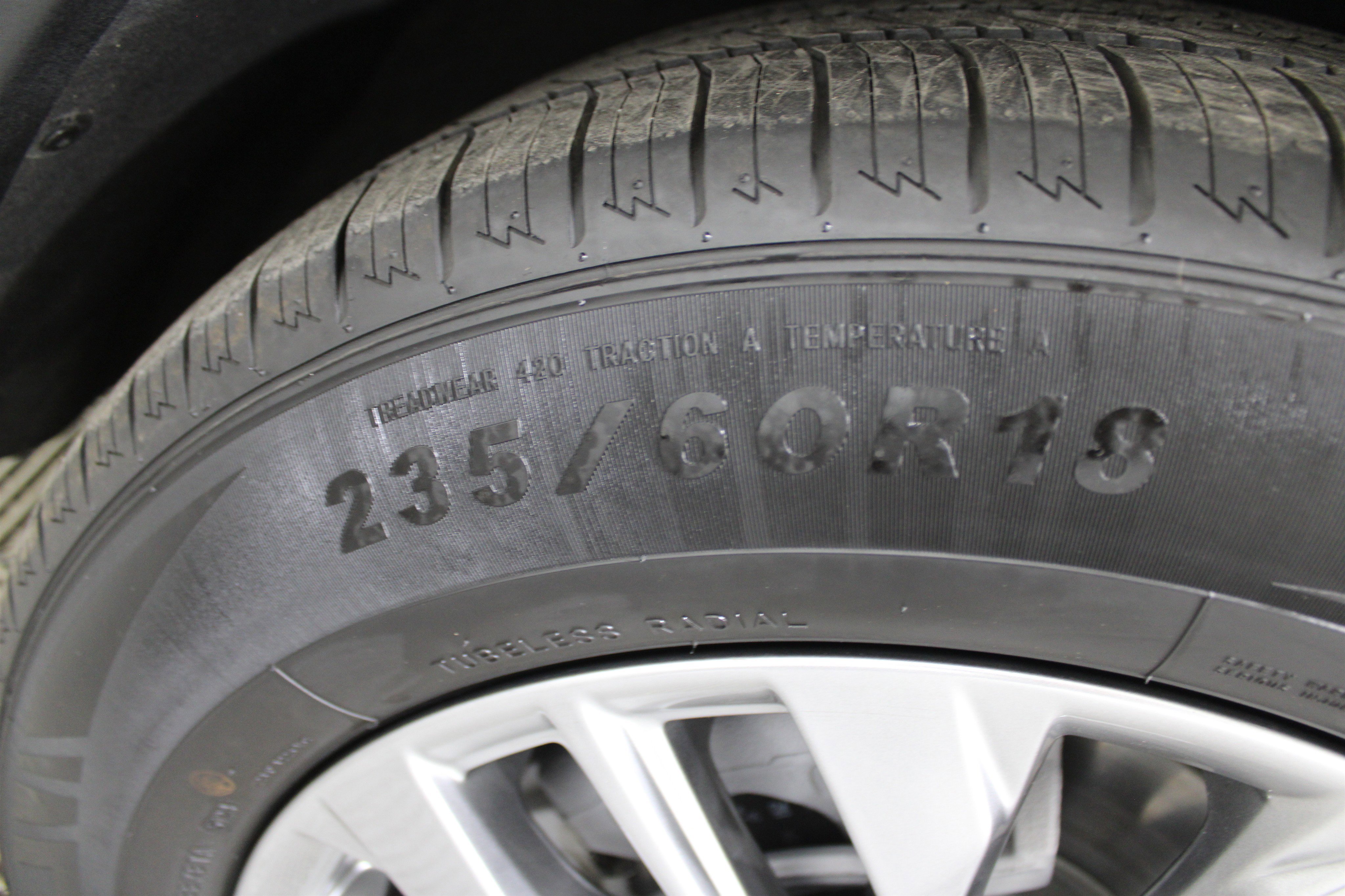 Used 2025 Cadillac XT4 Premium Luxury image 39