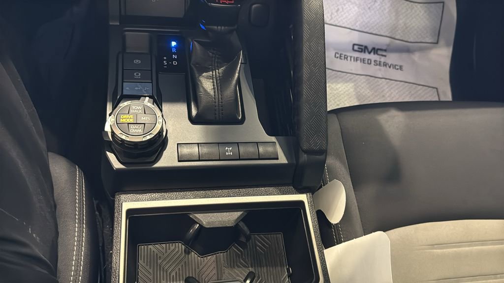 Used 2024 Toyota Tacoma TRD Off-Road w/ TRD Off Road Upgrade Package AWD/4WD image 26