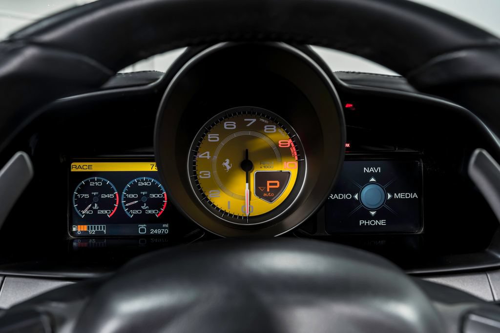 Used 2014 Ferrari 458 Spider RWD image 15
