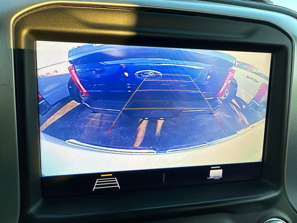 Used 2020 GMC Sierra 1500 Elevation w/ Elevation Value Package image 32