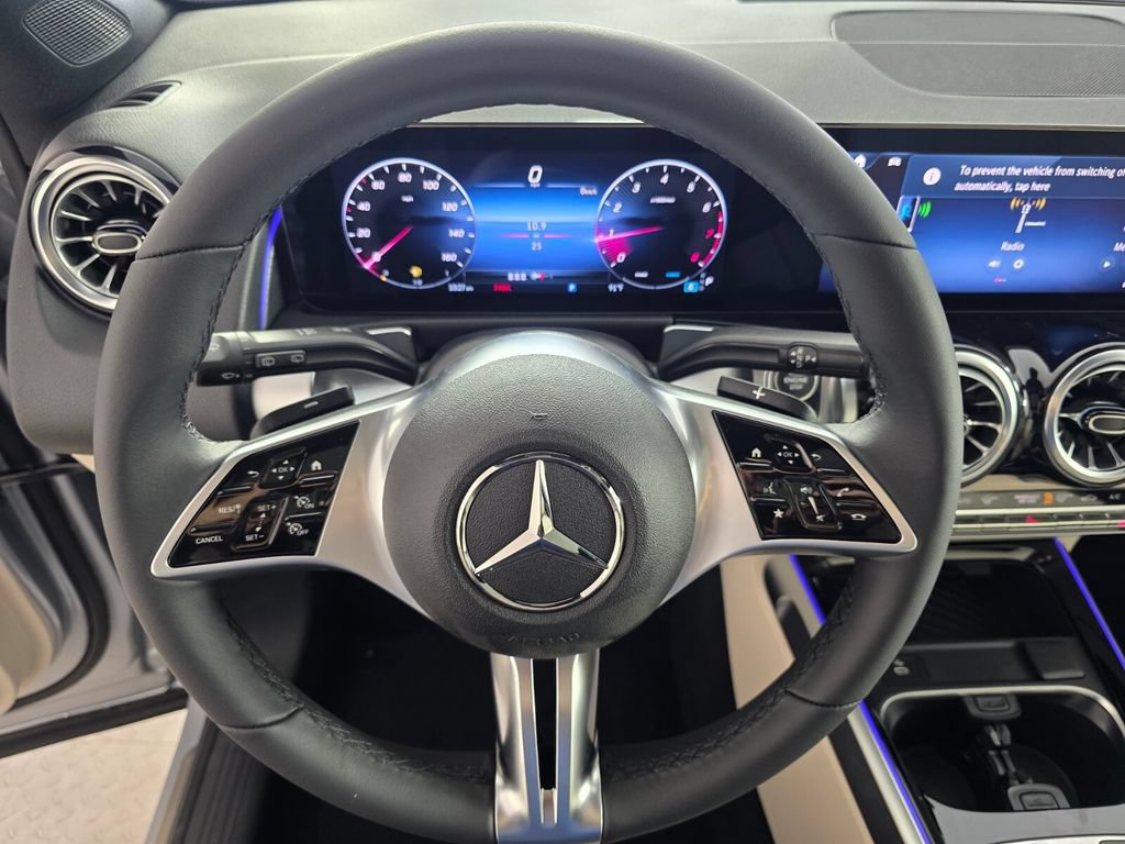 New 2026 Mercedes-Benz GLB 250 image 13