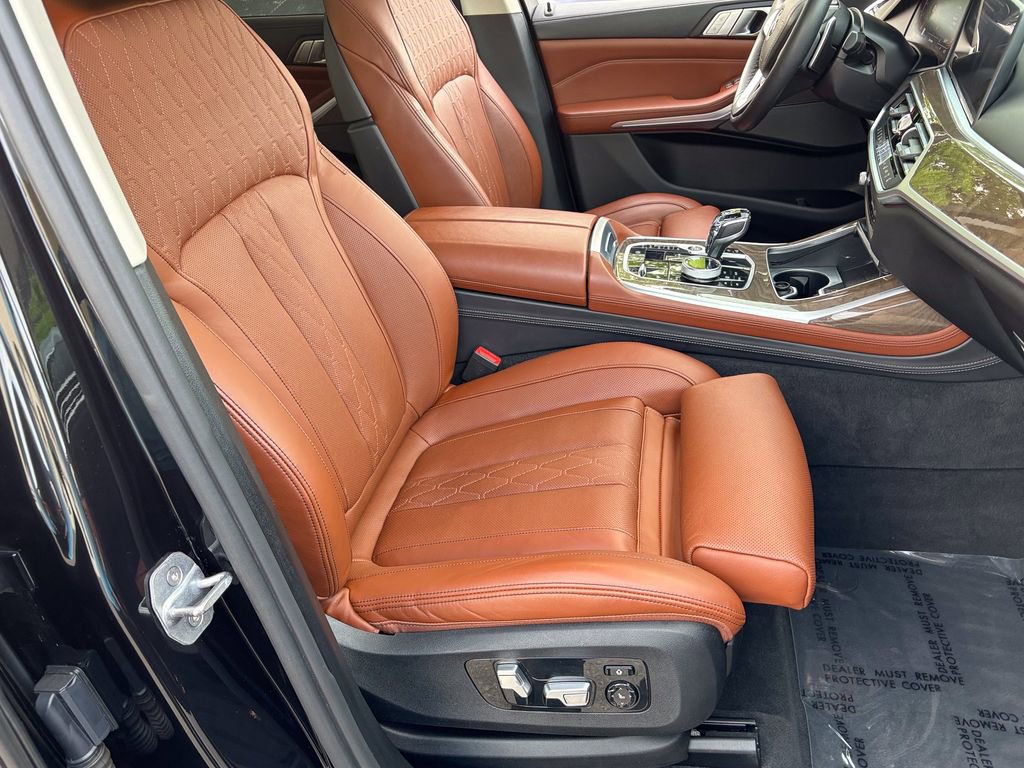 Used 2020 BMW X7 xDrive40i w/ Premium Package AWD/4WD image 34