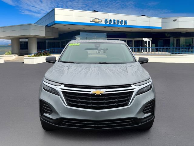 Used 2024 Chevrolet Equinox LS w/ LS Convenience Package image 2