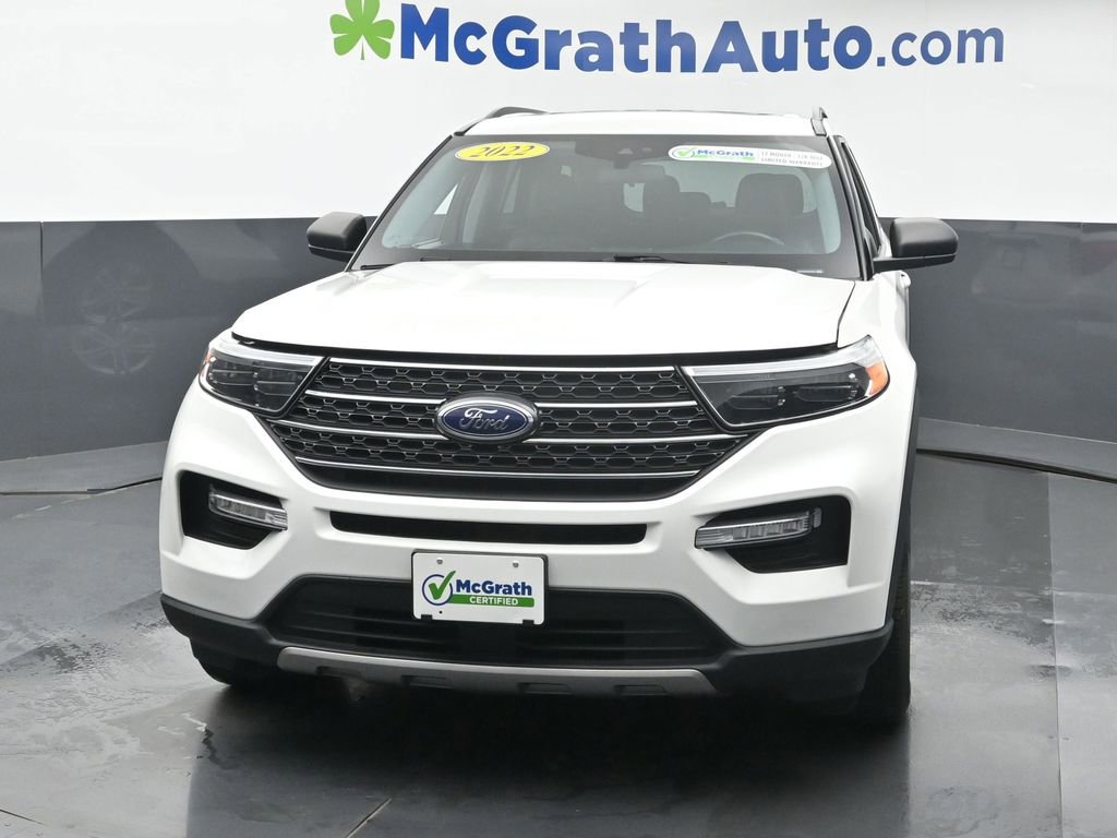 Used 2022 Ford Explorer XLT w/ Equipment Group 202A image 5