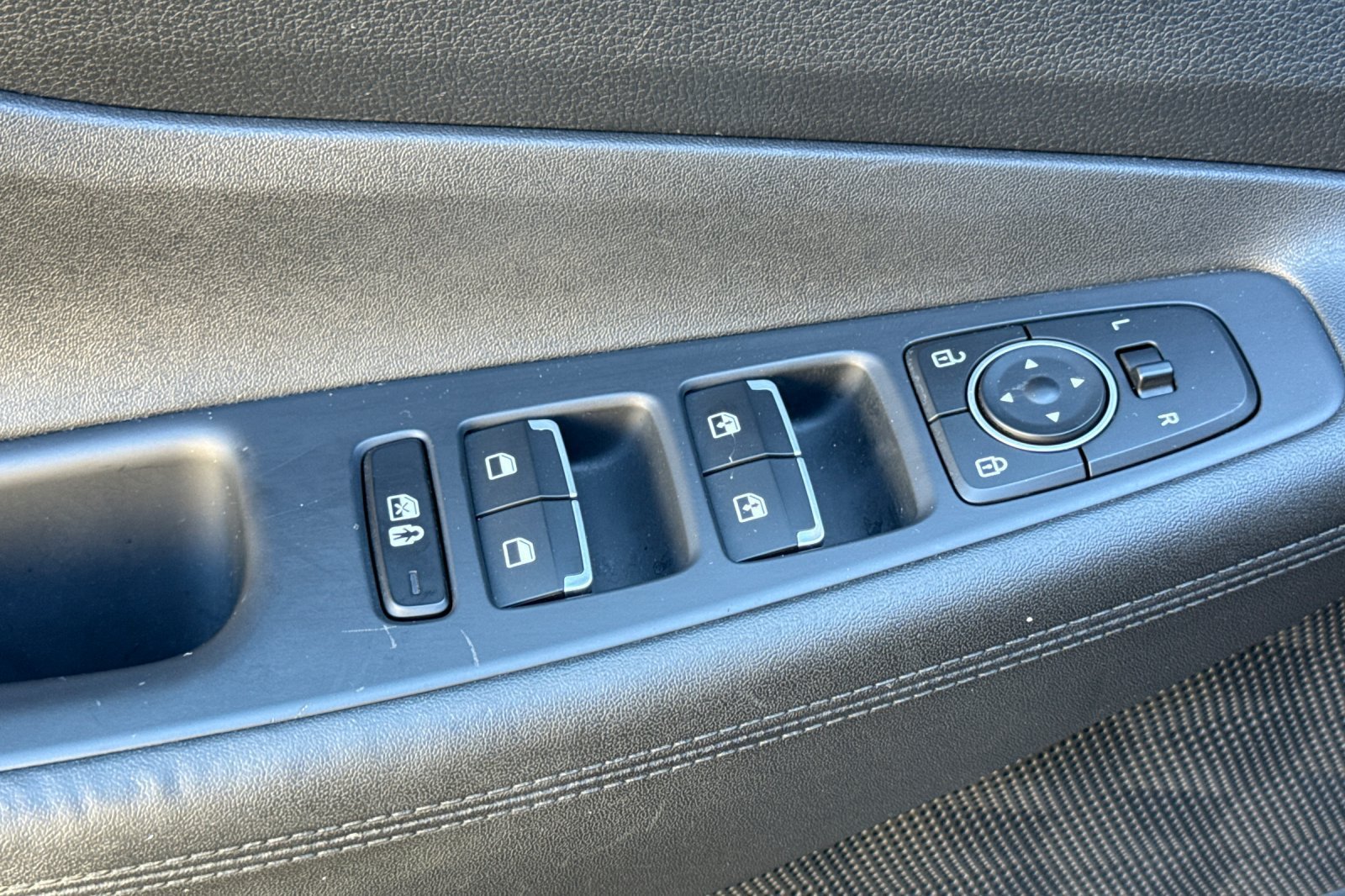 Used 2023 Hyundai Santa Fe XRT AWD/4WD image 11